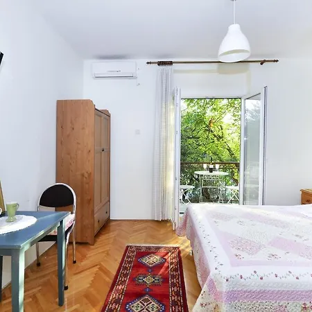 Lena Apartment Makarska