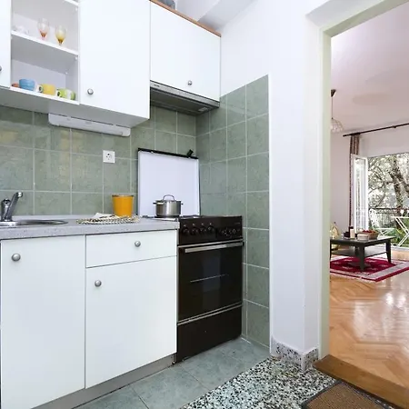 Apartment Lena Makarska