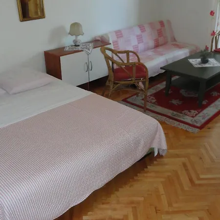 Apartment Lena Makarska